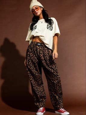 New! Dressed in LALA Happy Chance Barrel Leg Boxer Pants - Large